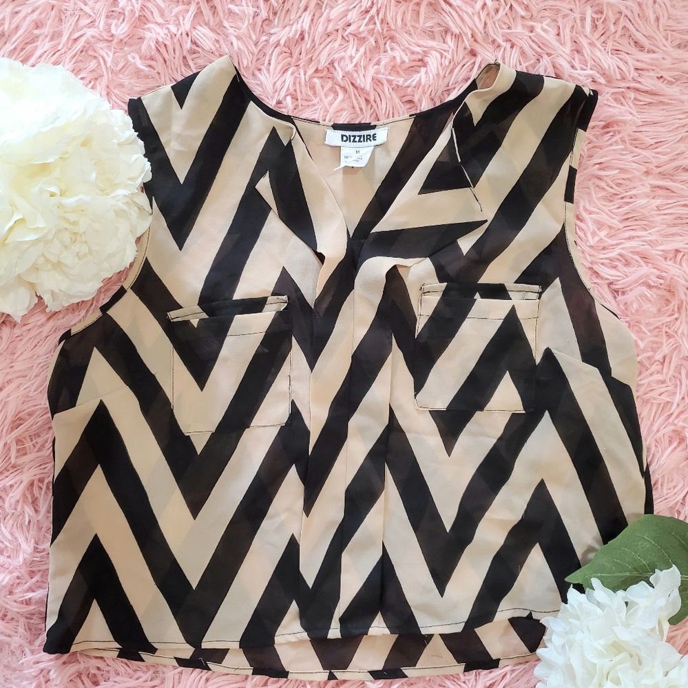 Chevron top